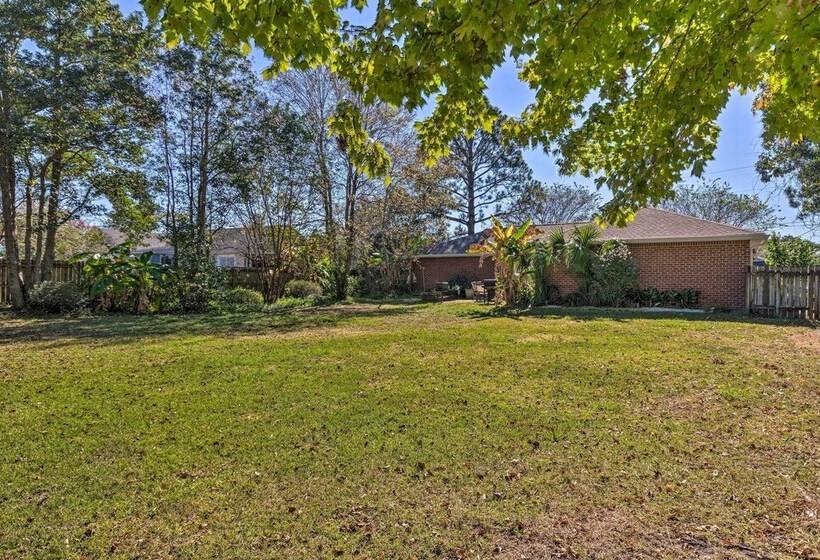 Sunshine State Escape: 3 Mi To Navarre Beach!