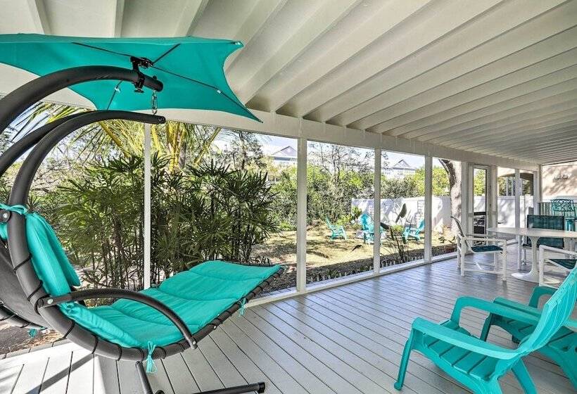 Tropical Waterfront Home: Central Location!