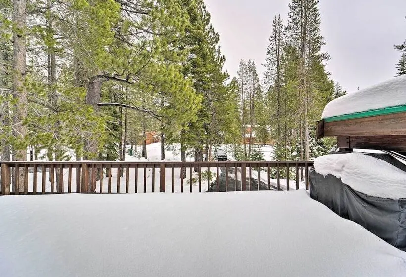 Updated Tahoe Donner Cabin W/ Golf Course Views!