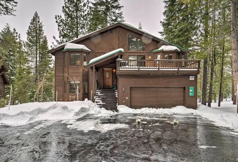 Updated Tahoe Donner Cabin W/ Golf Course Views!