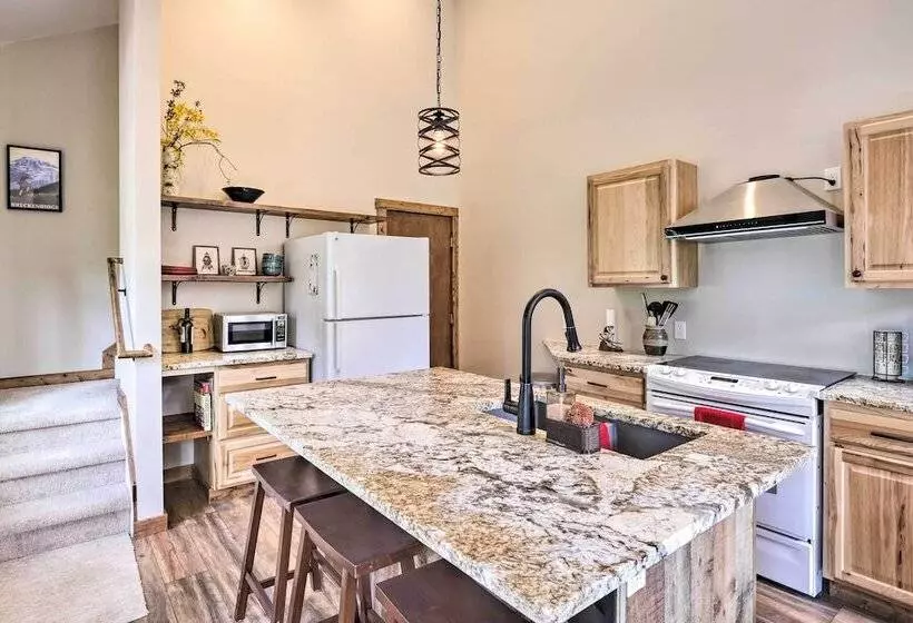 5 Mi To Ski Resort: Mtn View Breck Home W/ Hot Tub