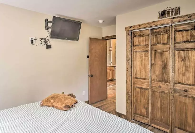 5 Mi To Ski Resort: Mtn View Breck Home W/ Hot Tub