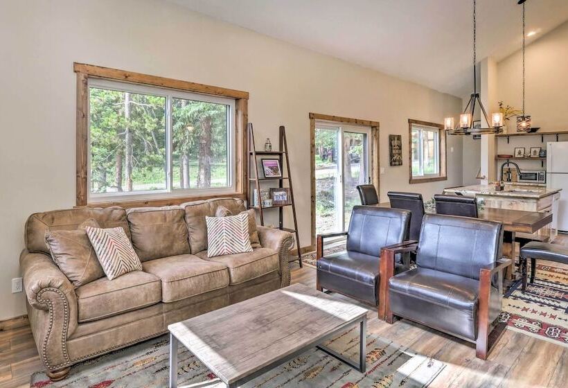 5 Mi To Ski Resort: Mtn View Breck Home W/ Hot Tub