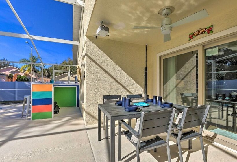 Home Theater + Pool W/ Projector: Clermont Retreat