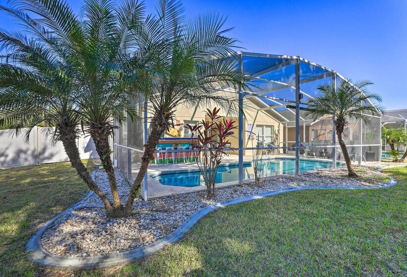 Home Theater + Pool W/ Projector: Clermont Retreat