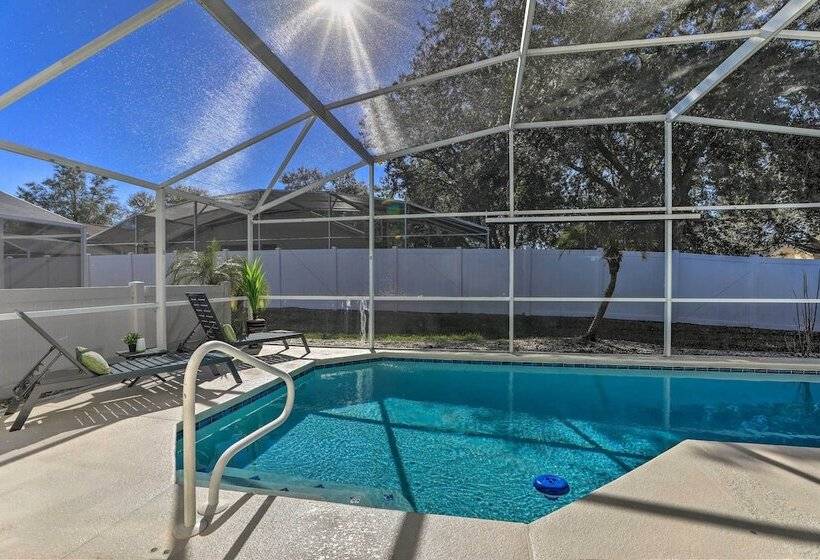 Home Theater + Pool W/ Projector: Clermont Retreat