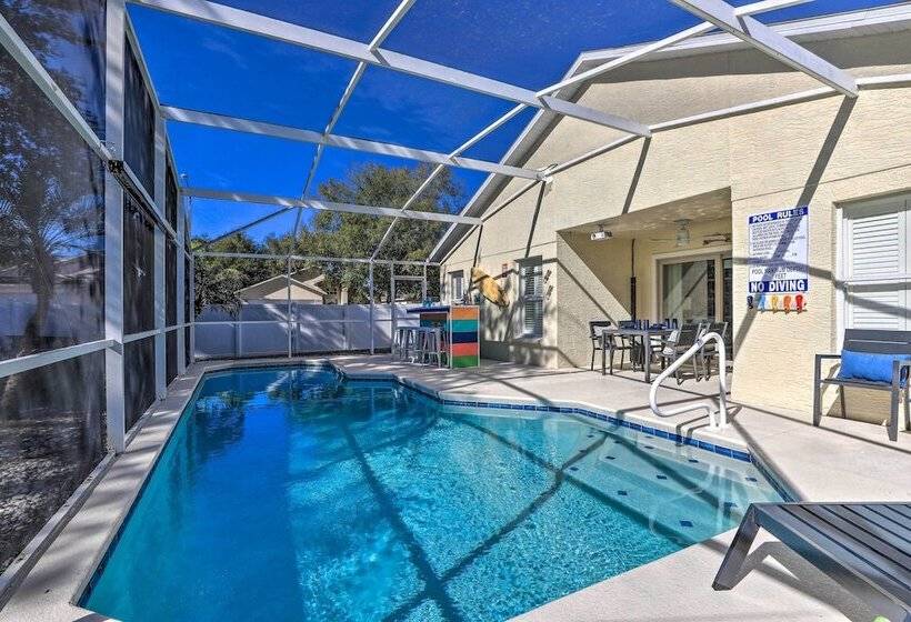 Home Theater + Pool W/ Projector: Clermont Retreat