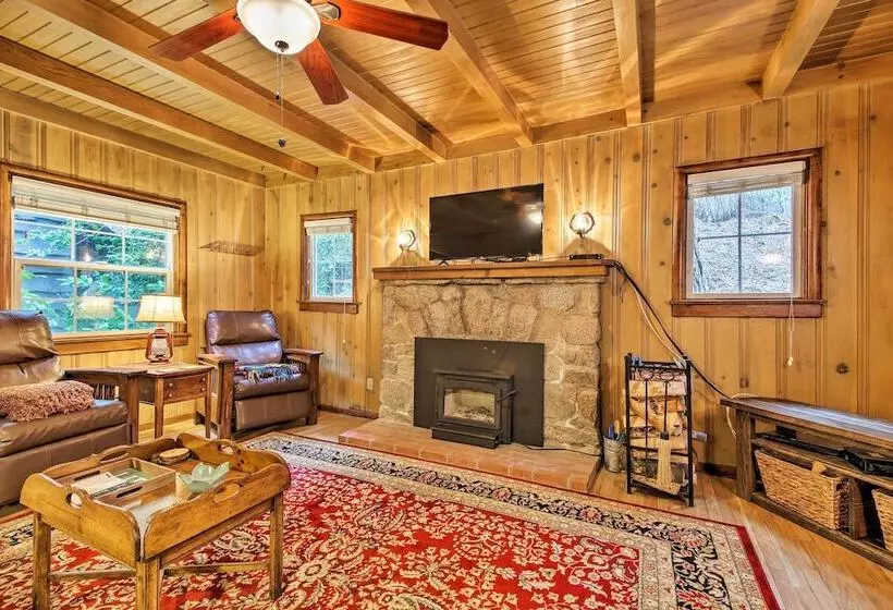 Vintage  Snow White  Cottage ~ 2 Miles To Village!