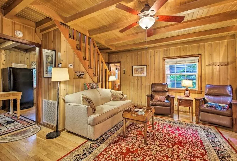 Vintage  Snow White  Cottage ~ 2 Miles To Village!