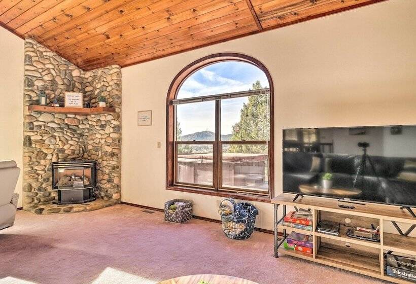 Woodland Park Hideaway W/ Mtn Views & Hot Tub