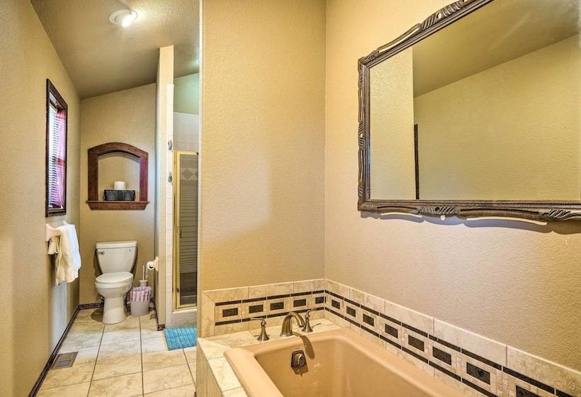 Woodland Park Hideaway W/ Mtn Views & Hot Tub