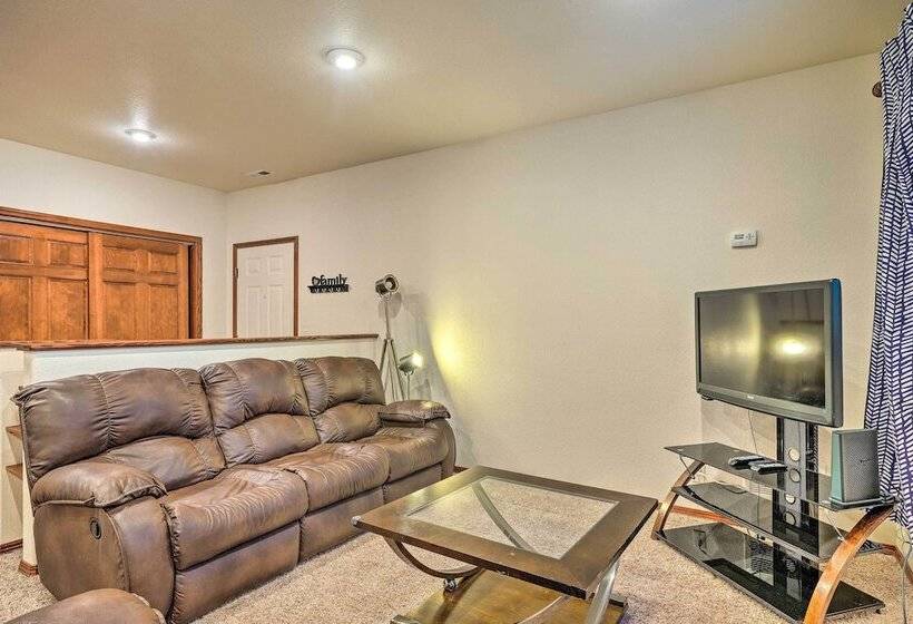 Woodland Park Hideaway W/ Mtn Views & Hot Tub