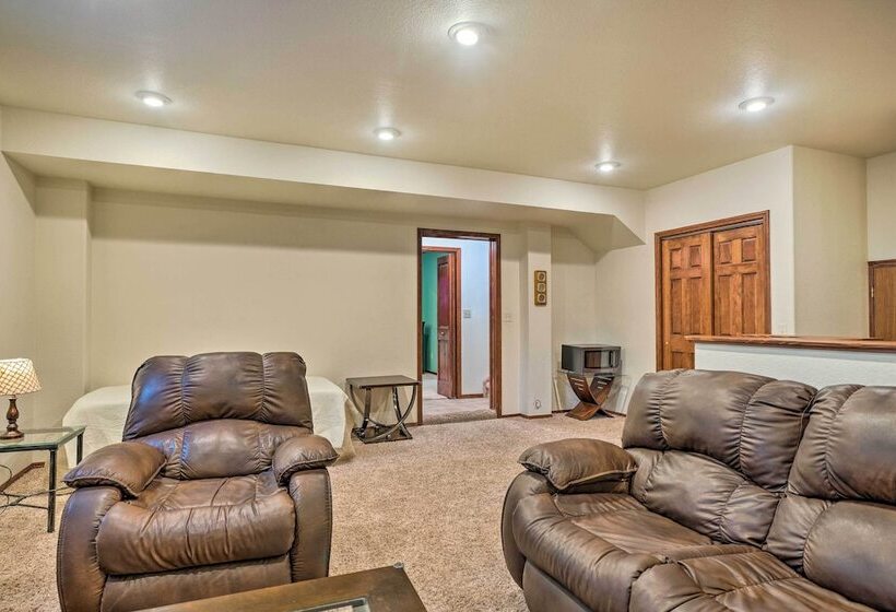 Woodland Park Hideaway W/ Mtn Views & Hot Tub