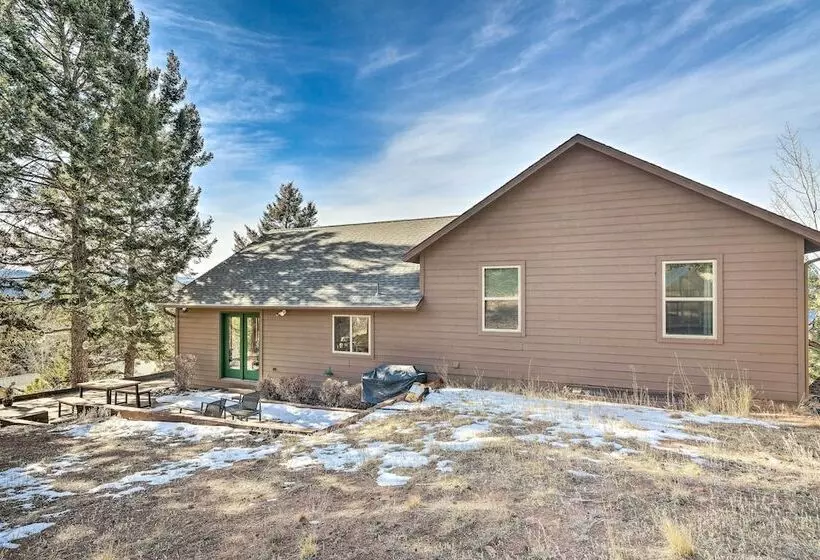 Woodland Park Hideaway W/ Mtn Views & Hot Tub