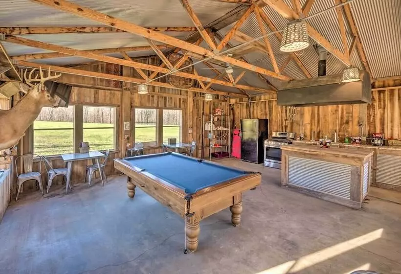 Bright Green Gables Cabin: Hike, Swim & Bbq