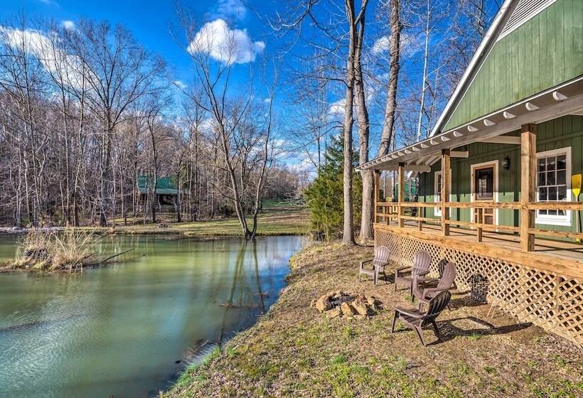 Bright Green Gables Cabin: Hike, Swim & Bbq