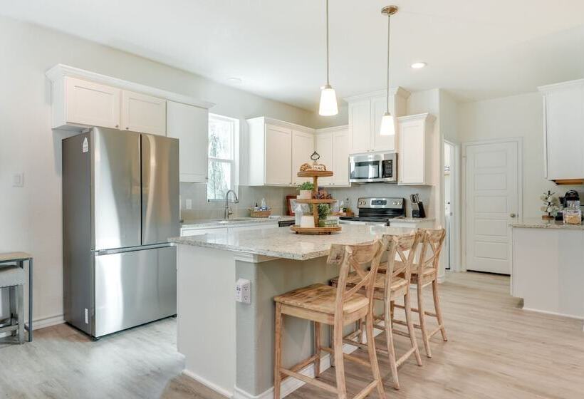 Canyon Lake Home Rental: Boating, Patio & More!