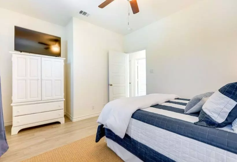 Canyon Lake Home Rental: Boating, Patio & More!