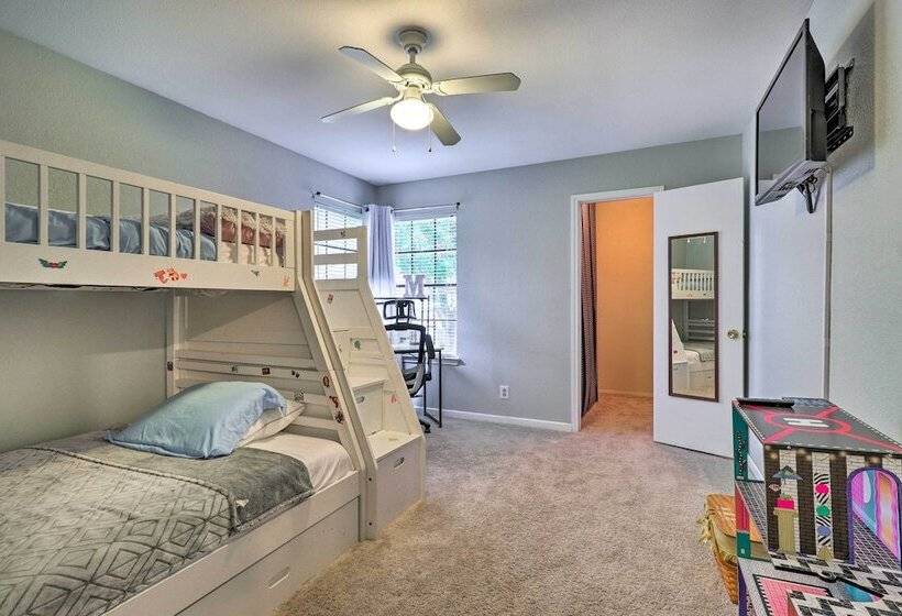 Cozy Austin Area Home W/ Yard, 20 Mi To Dtwn!