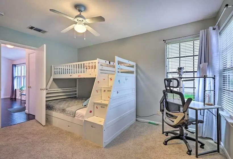 Cozy Austin Area Home W/ Yard, 20 Mi To Dtwn!