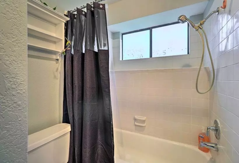 Cozy Austin Area Home W/ Yard, 20 Mi To Dtwn!