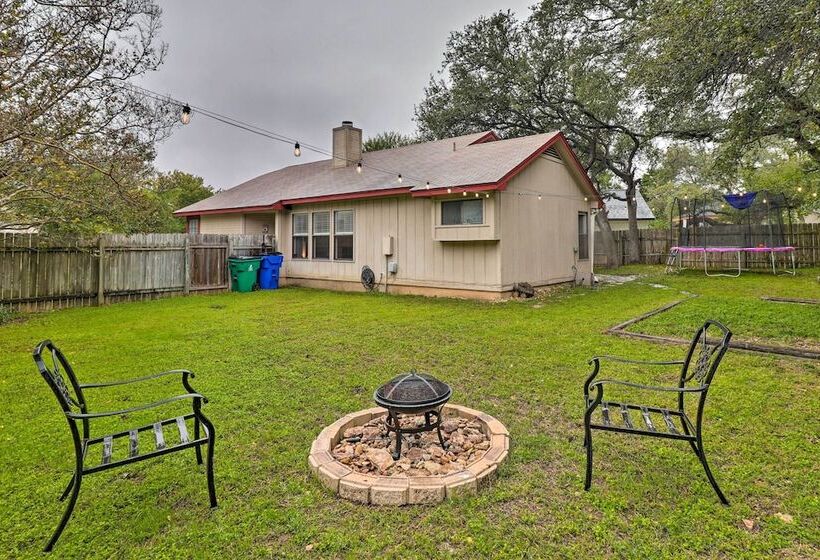 Cozy Austin Area Home W/ Yard, 20 Mi To Dtwn!