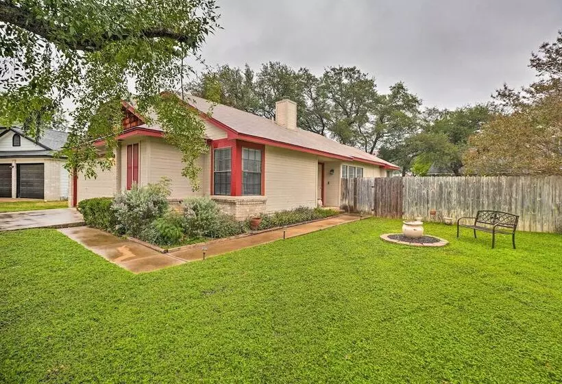 Cozy Austin Area Home W/ Yard, 20 Mi To Dtwn!