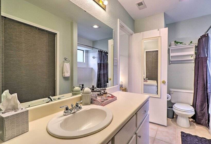 Cozy Austin Area Home W/ Yard, 20 Mi To Dtwn!