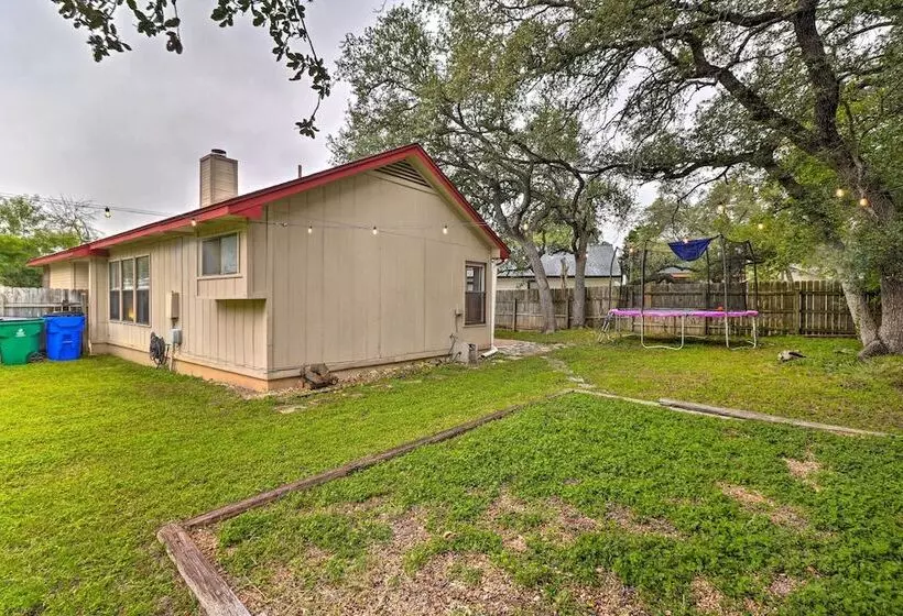 Cozy Austin Area Home W/ Yard, 20 Mi To Dtwn!