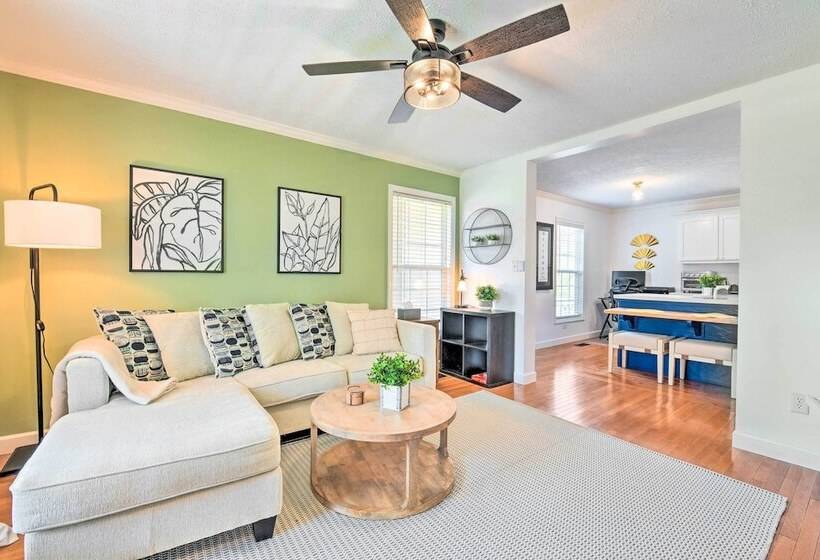 Cozy Bryson City Home W/ Fire Pit & Mtn Views!