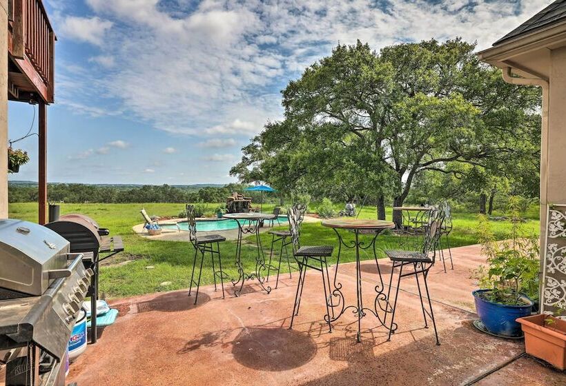 Cozy Spring Branch Cottage In Hill Country!