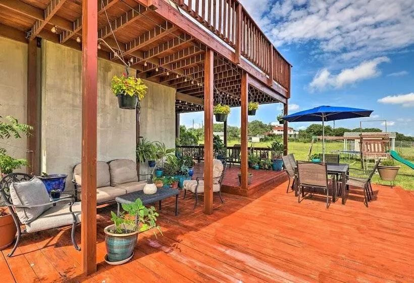 Cozy Spring Branch Cottage In Hill Country!