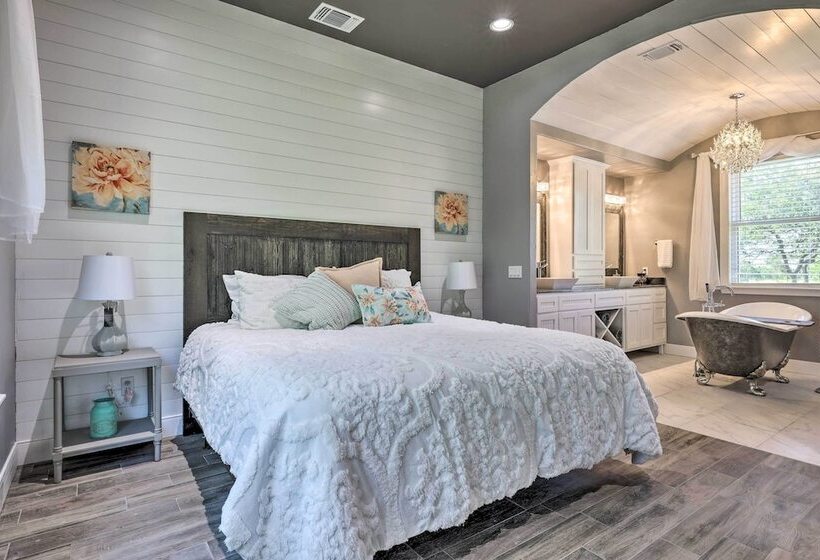 Cozy Spring Branch Cottage In Hill Country!