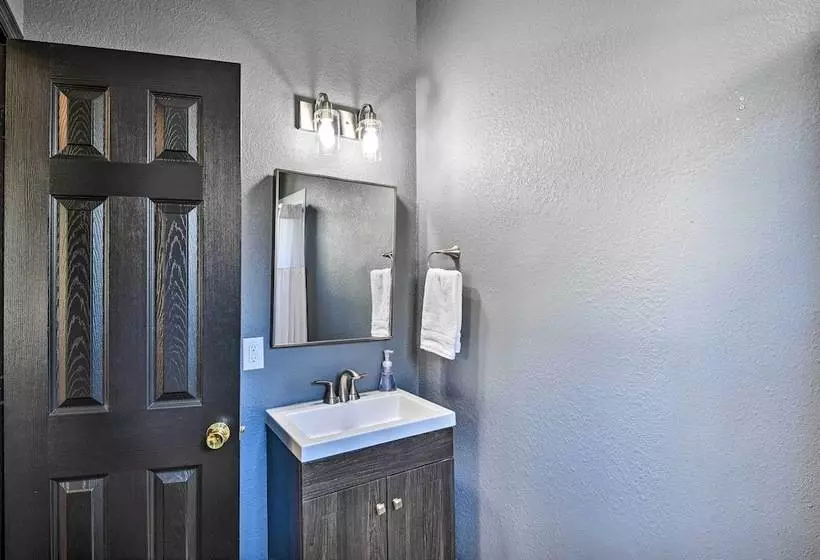 Downtown Deland Home: Walk To Stetson University!