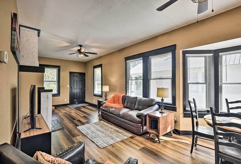 Downtown Deland Home: Walk To Stetson University!