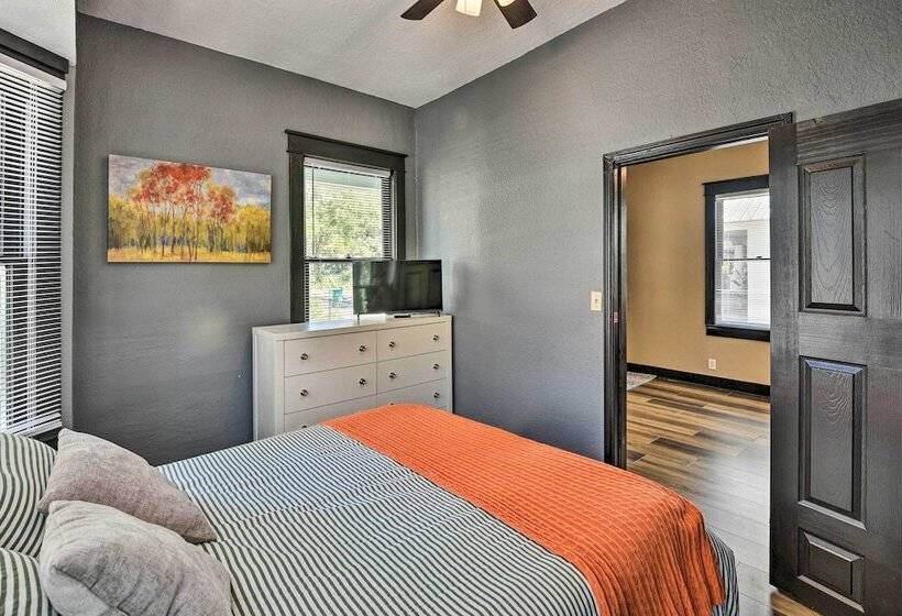 Downtown Deland Home: Walk To Stetson University!