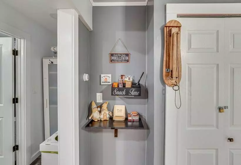 Waterfront Wallkill Duplex Home W/ Fire Pits!