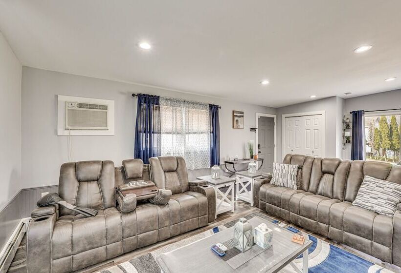 Waterfront Wallkill Duplex Home W/ Fire Pits!