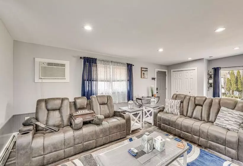 Waterfront Wallkill Duplex Home W/ Fire Pits!