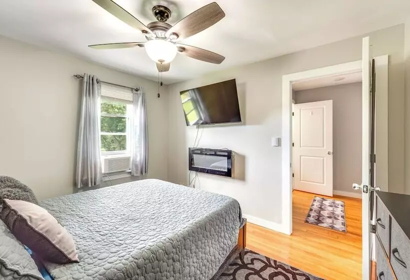 Waterfront Wallkill Duplex Home W/ Fire Pits!