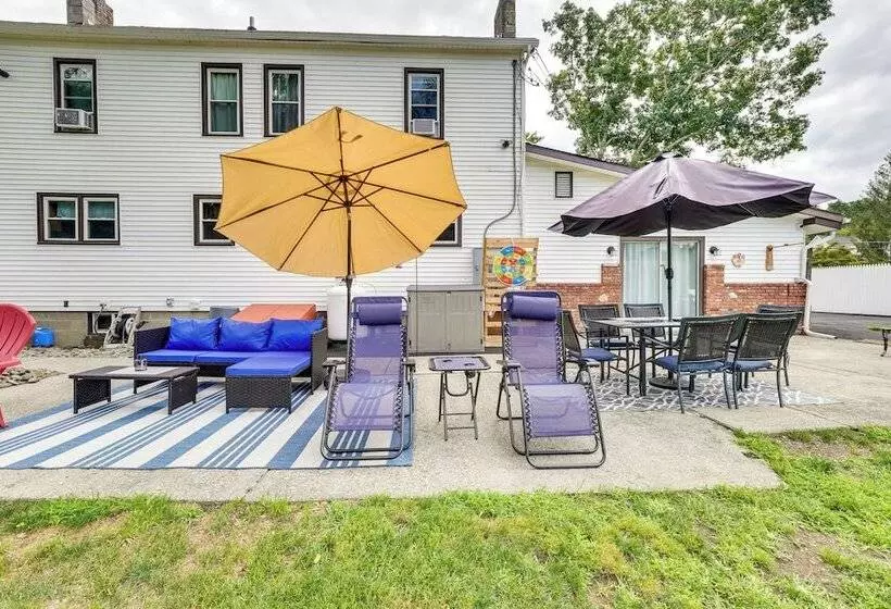 Waterfront Wallkill Duplex Home W/ Fire Pits!