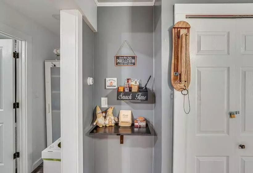 Waterfront Wallkill Duplex Home W/ Fire Pits!