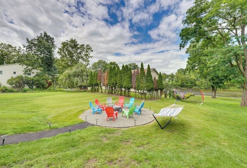 Waterfront Wallkill Duplex Home W/ Fire Pits!