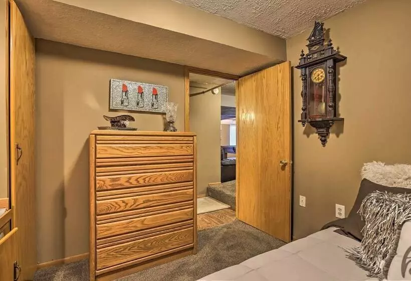 Family Friendly Omaha Oasis ~ 10 Mi To Dtwn!