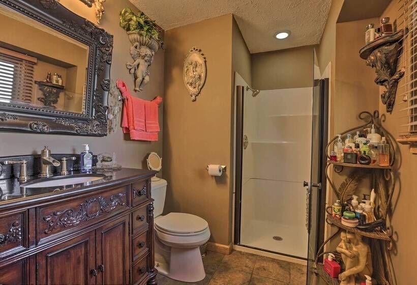 Family Friendly Omaha Oasis ~ 10 Mi To Dtwn!