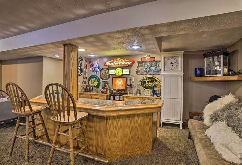 Family Friendly Omaha Oasis ~ 10 Mi To Dtwn!