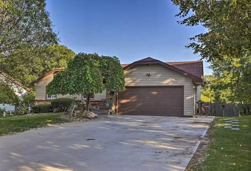 Family Friendly Omaha Oasis ~ 10 Mi To Dtwn!