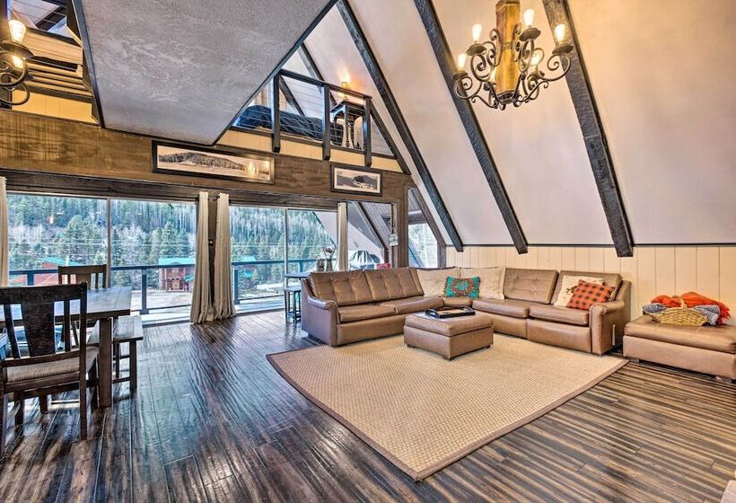 Family Friendly Red River Retreat W/ Deck!