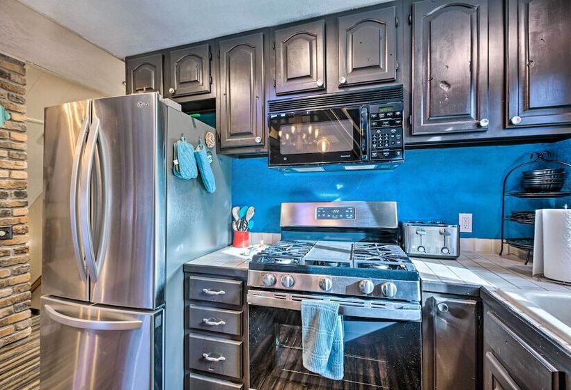 Family Friendly Red River Retreat W/ Deck!