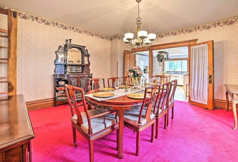 Historic Gaylord Home In Heart Of Downtown!